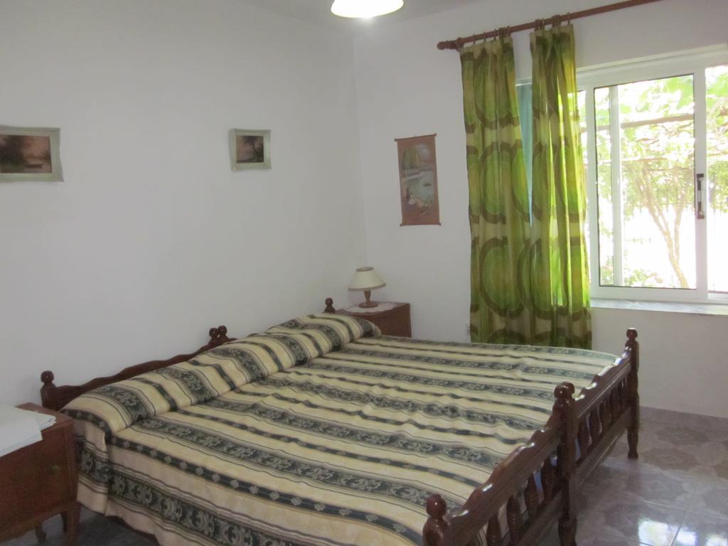 Guest House And Tavern Leo Saranda Kültér fotó