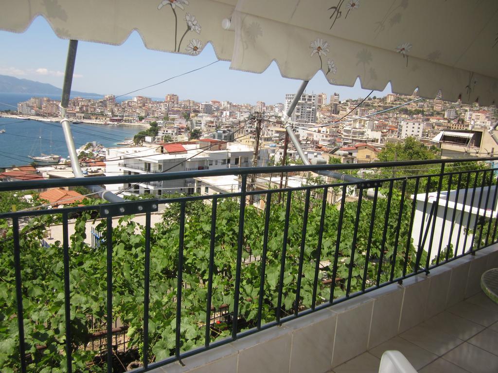 Guest House And Tavern Leo Saranda Kültér fotó